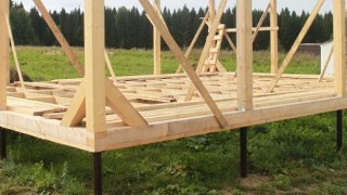 Сарай на винтовых сваях или хозблок на сваях Апатиты цена от 2592 руб. / шт.